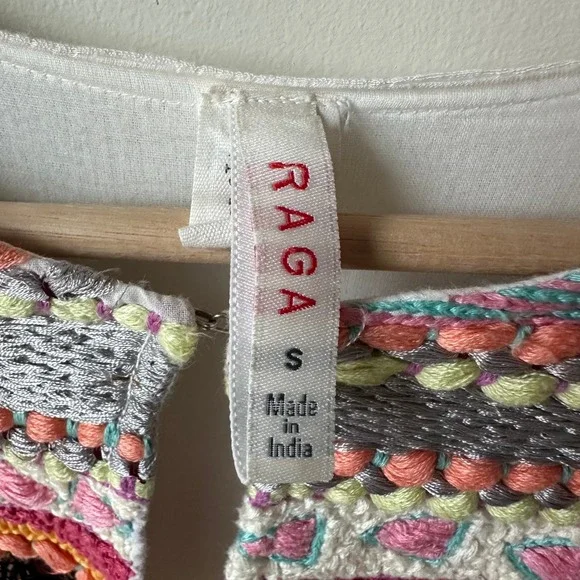 RAGA Anthropologie Embroidered Beaded Open Front Small Boho Tassel Top Blouse - Picture 6 of 8